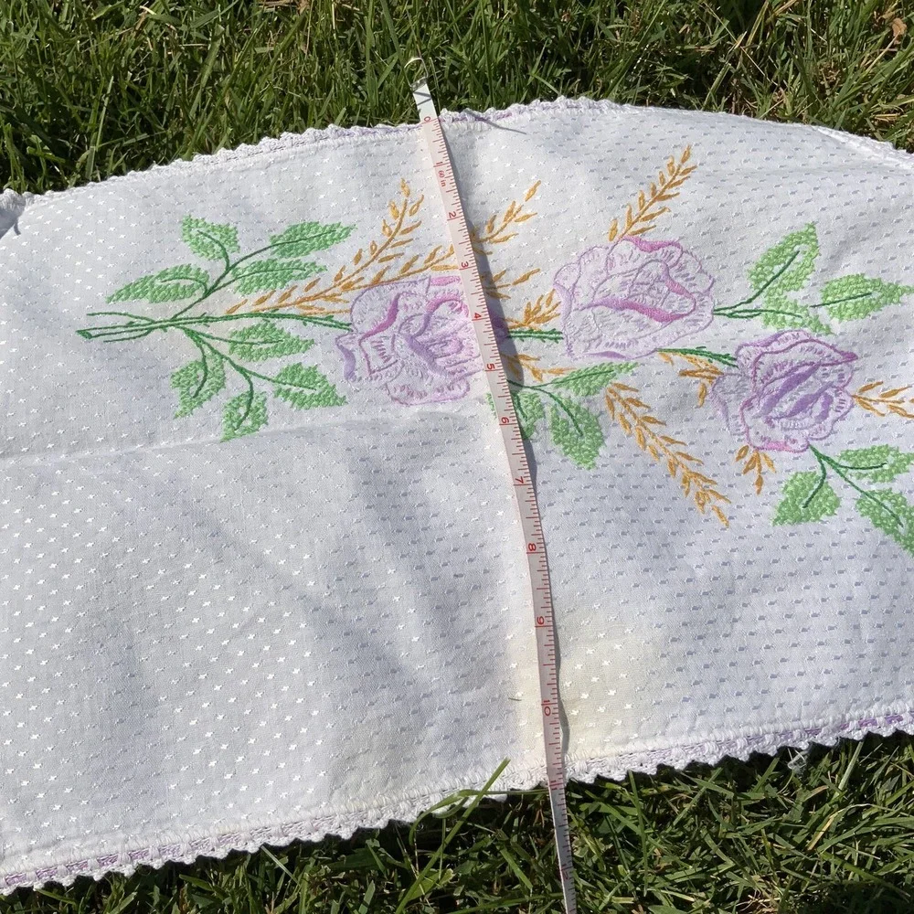 The Unbranded Brand vintage embroidered
